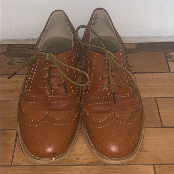 Urban Outfitters Brown Leather Oxfords - Picture 1 of 4